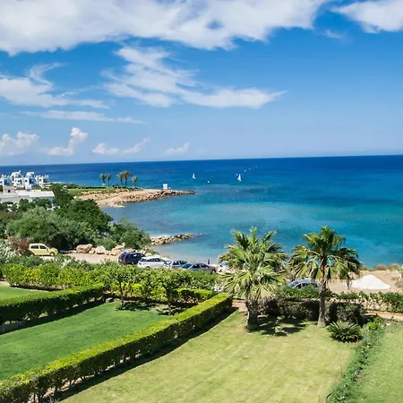 Sirena Bay Holidays Penthouse Апартаменты